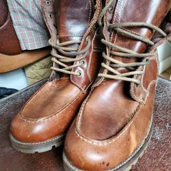 Red Tape Men Boots Size  111/2  Like New. 