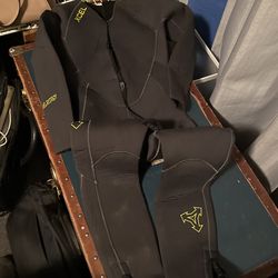Wet Suit