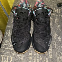 Nike LeBron 11 Low Black Gum