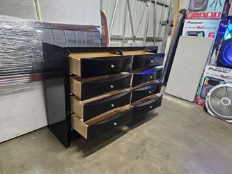 Black 8-Drawer Double Dresser