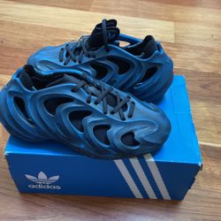 New Adidas Cos FomQuake Men Shoes Size 5