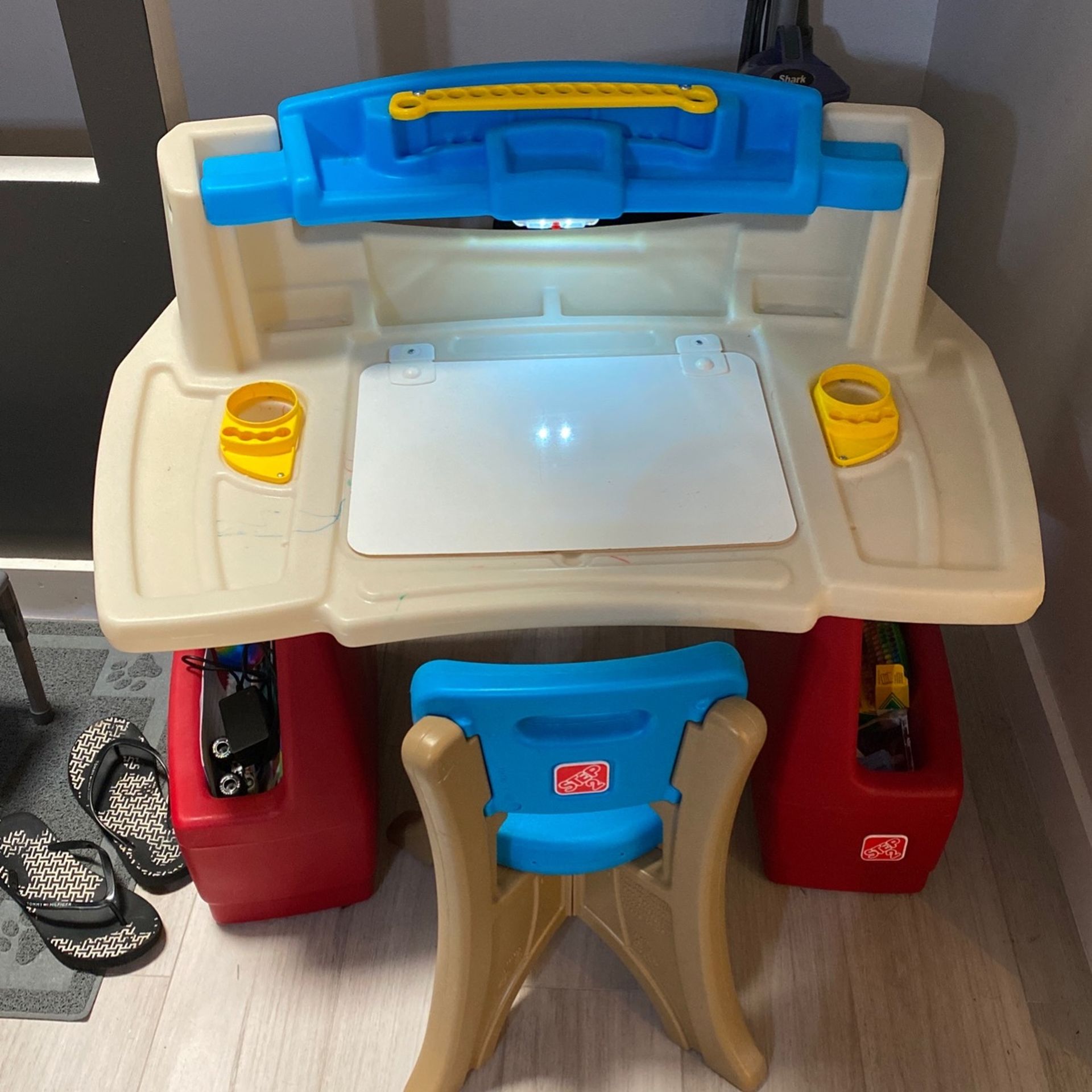 Step 2 toddler desk