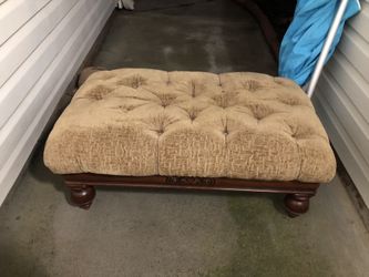 Ottoman  / wood trimming 
