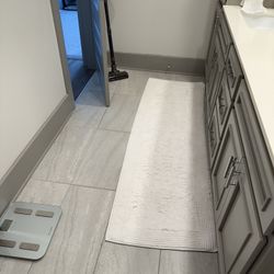 White Long & Short Bathroom Rug Set