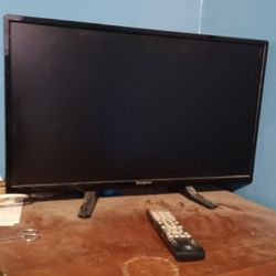 Seminew TV 18"