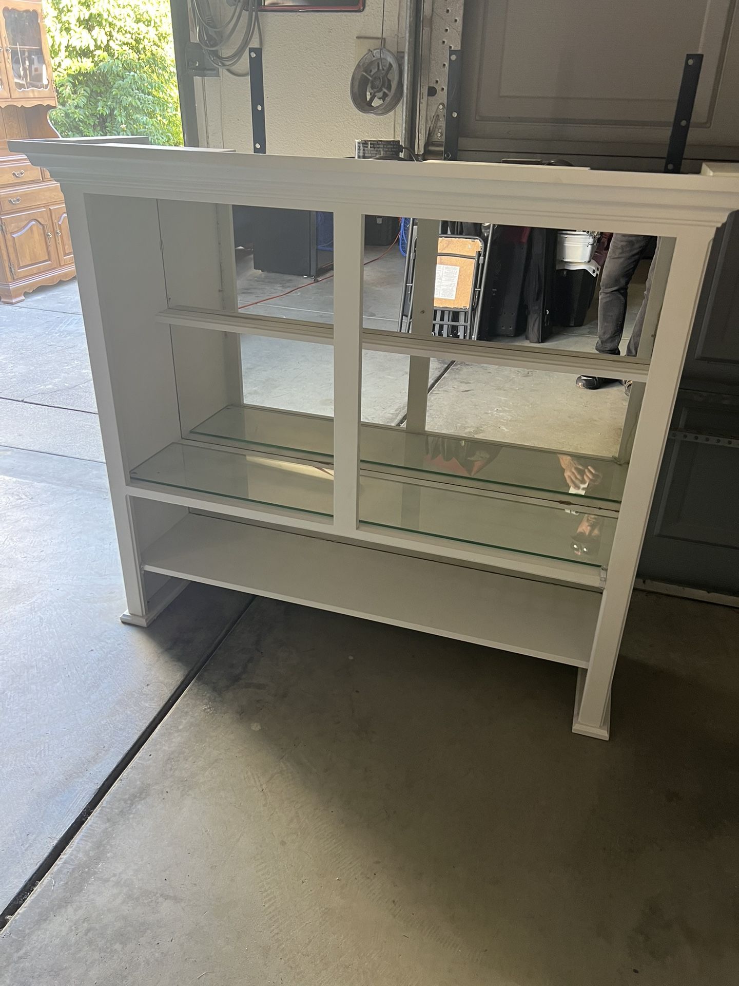 China Cabinet/hutch