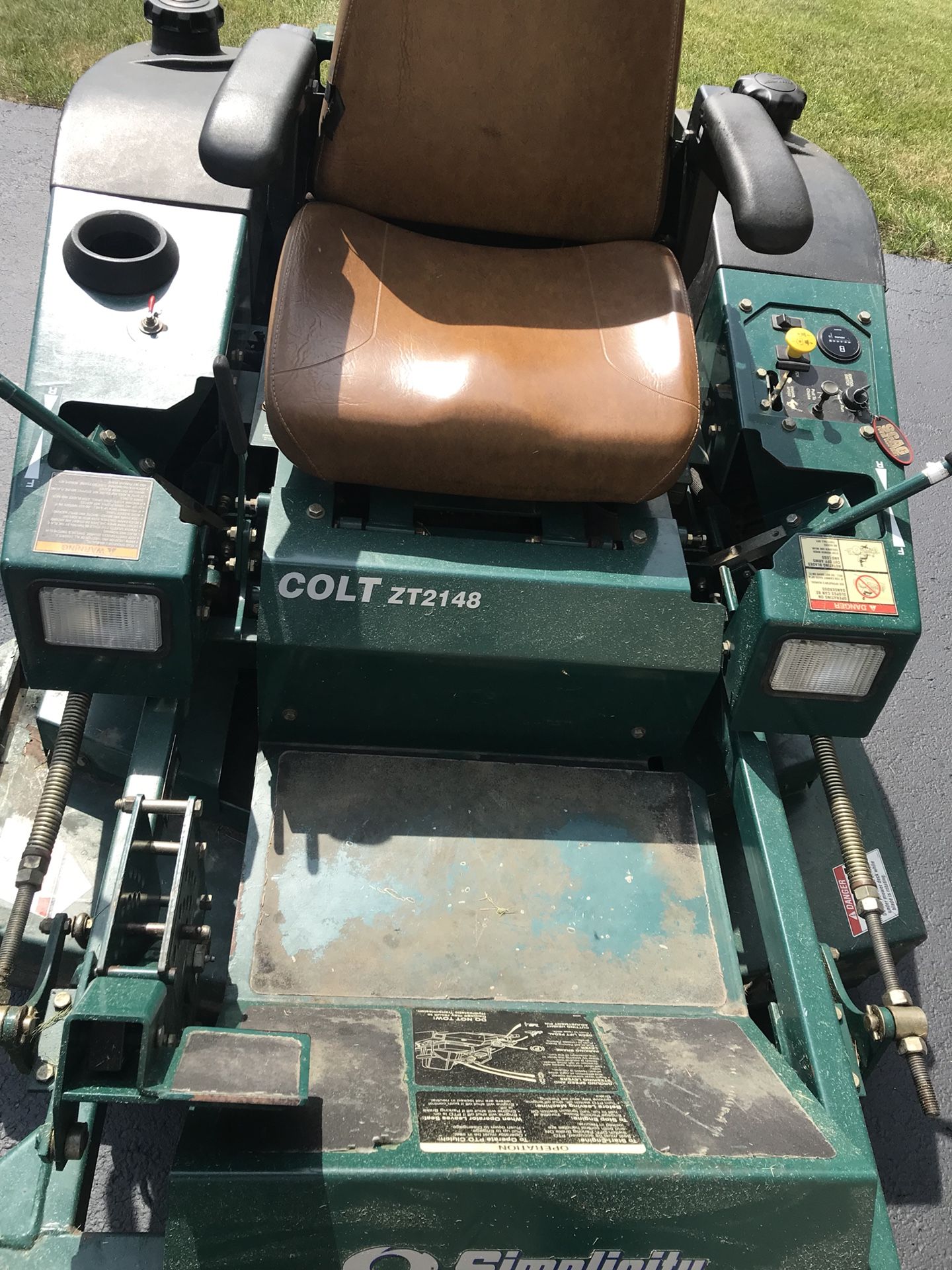 Lawn Mower Simplicity Derby COLT ZT2148 for Sale in Huntley, IL OfferUp