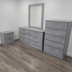 Đręsser Whįt Mįrror, Çhest Anđ One Nąighţsţanđ /// Çomođa Çon Ęspęjo , Gąveţero Y Una Męsita