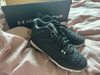 Under armor football cleats