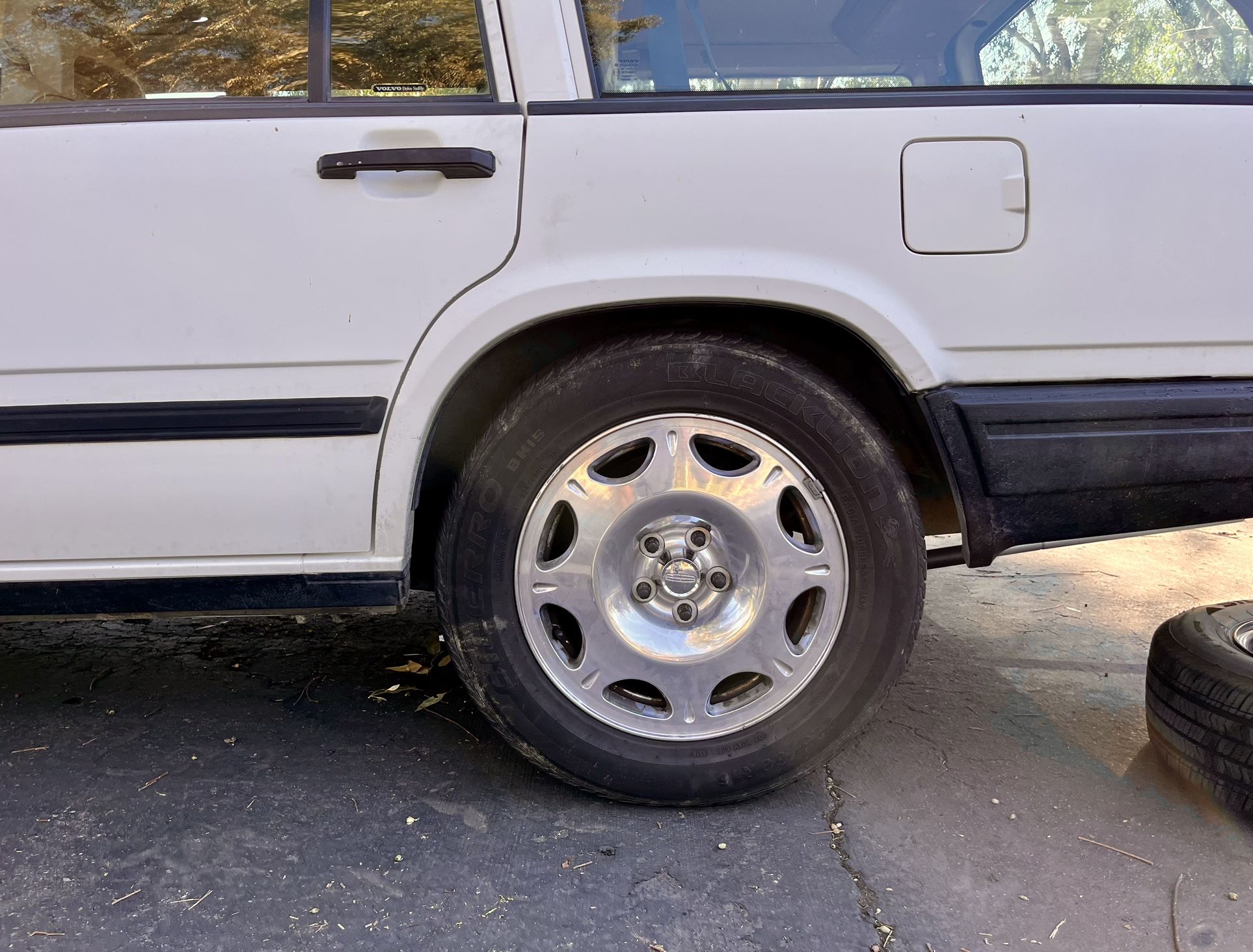 16inch Rims 5x108 bolt pattern