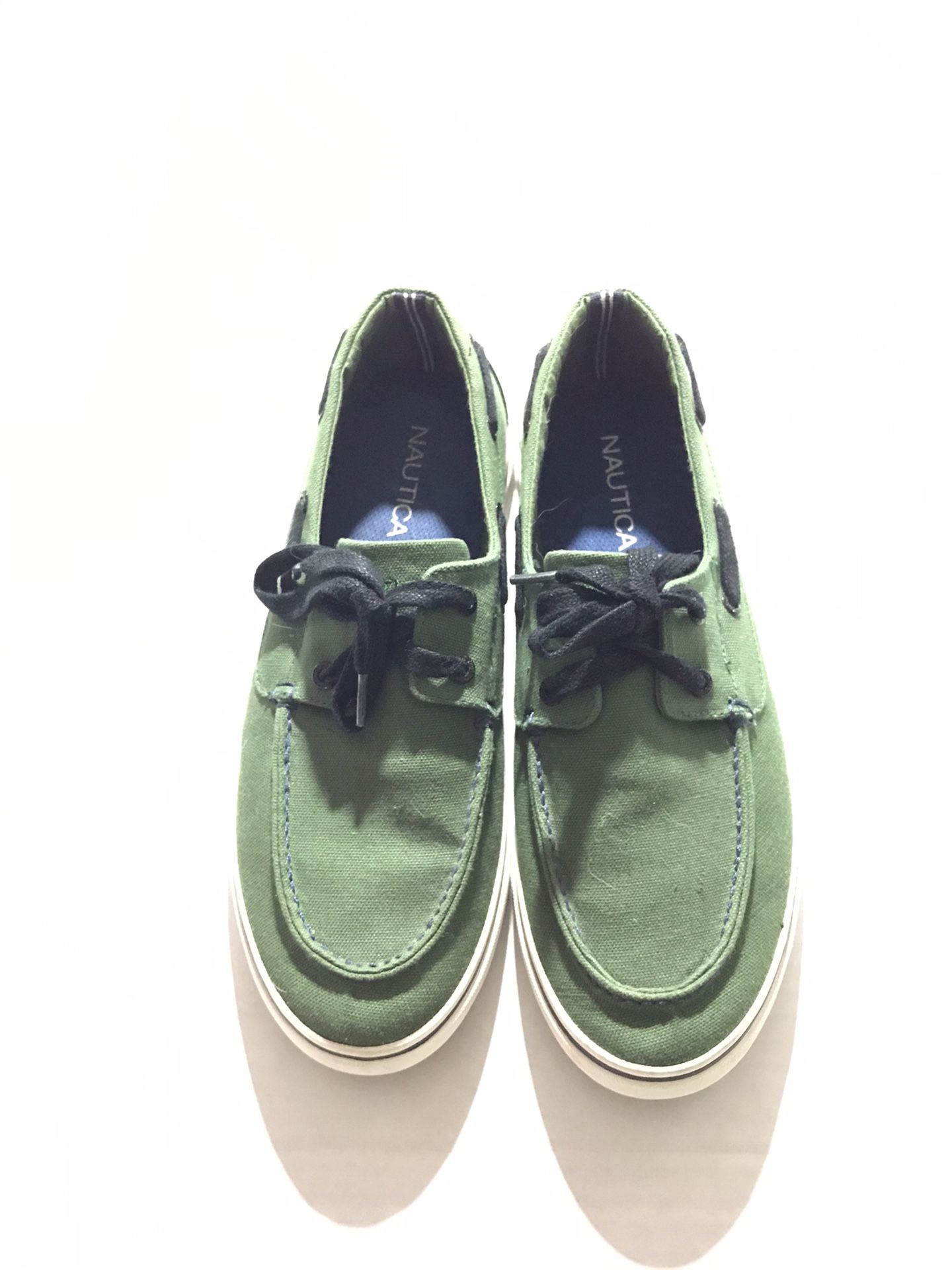 Nautica Shoes Size 9.5