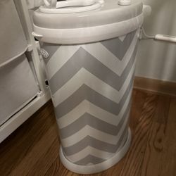 Ubbi Steel Diaper Pail 