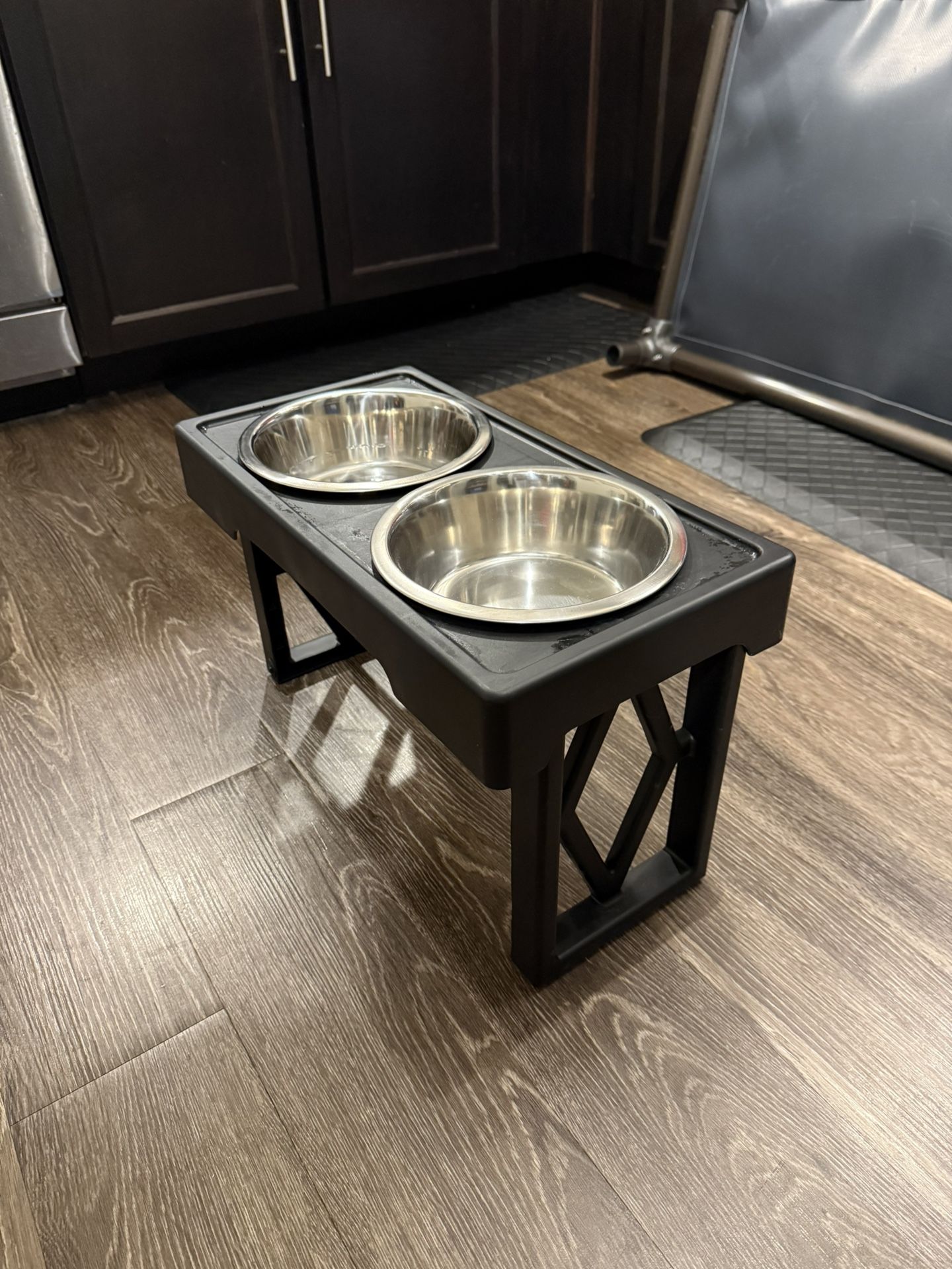 Multi-Position Elevated Dog Bowls