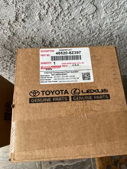 Brand New Genuine Toyota Camry Front Struts – $100 Each