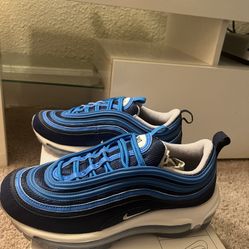 Brand New Women Nike Shoes Customs 