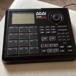 Professional Beat Machine  Akai Xr