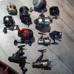 About 12 Fishing Reels About 5 Work I Was Told Someone Took Them Apart To Clean Tackle Box Is All Parts 40$