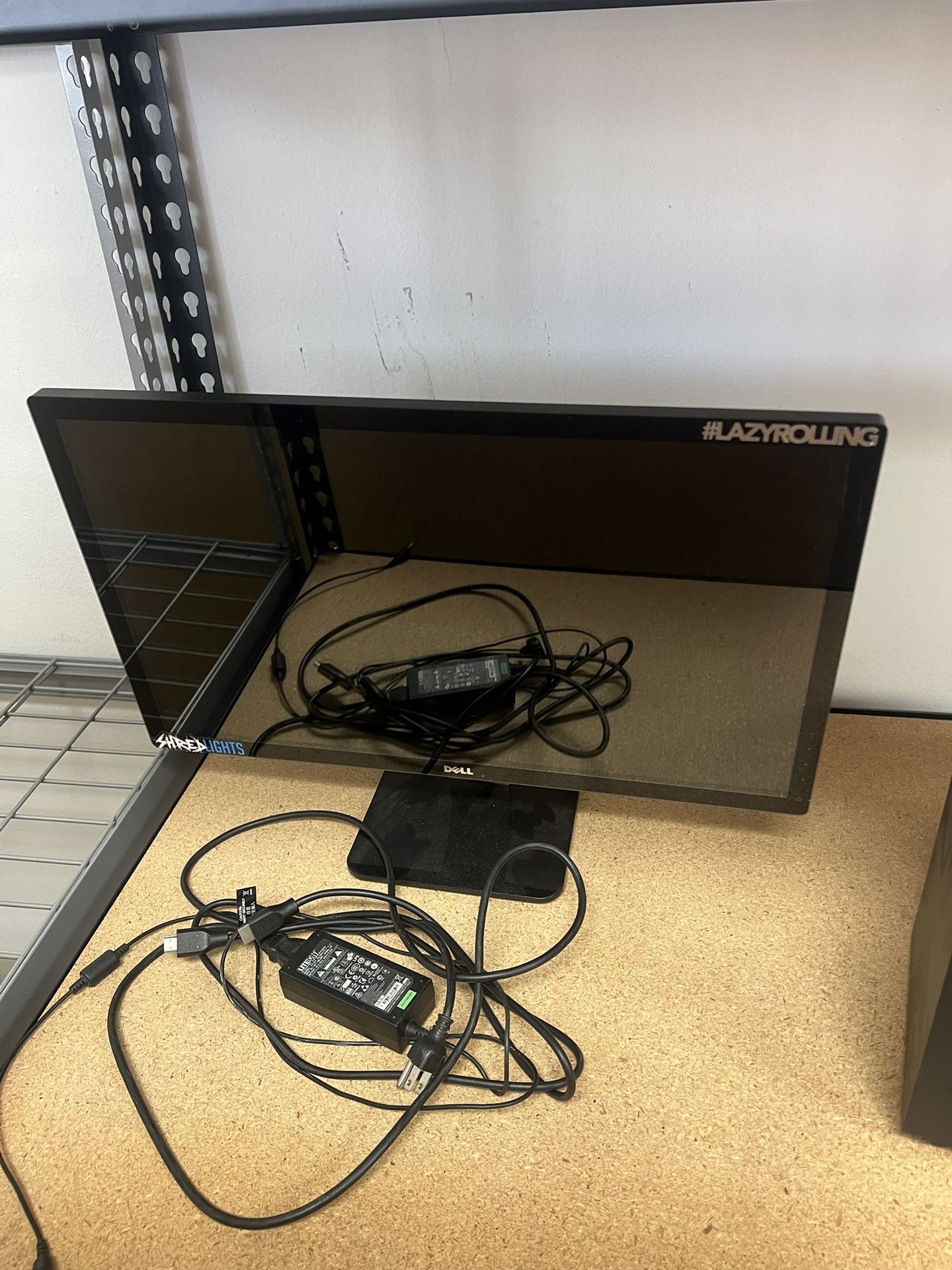 Computer Monitor Screen (22”x13”)