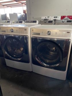 Lavadora y secadora eléctrica Jumbo marca kenmore