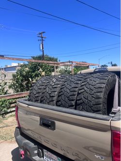 35x12.50r17