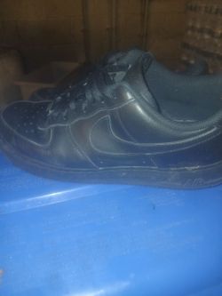 Nike Air Force 1 Low Triple Black Sneakers