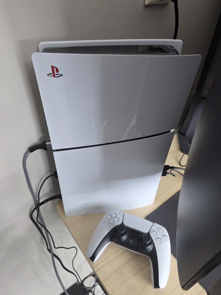 PS5 Slim With Controller