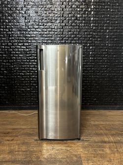 LG MINI REFRIGERATOR w/WARRANTY! R2760A