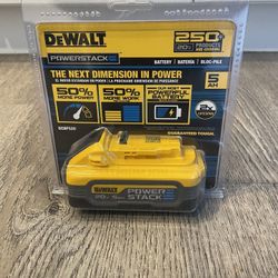 New Dewalt Battery 20V 5AH POWER STACK 