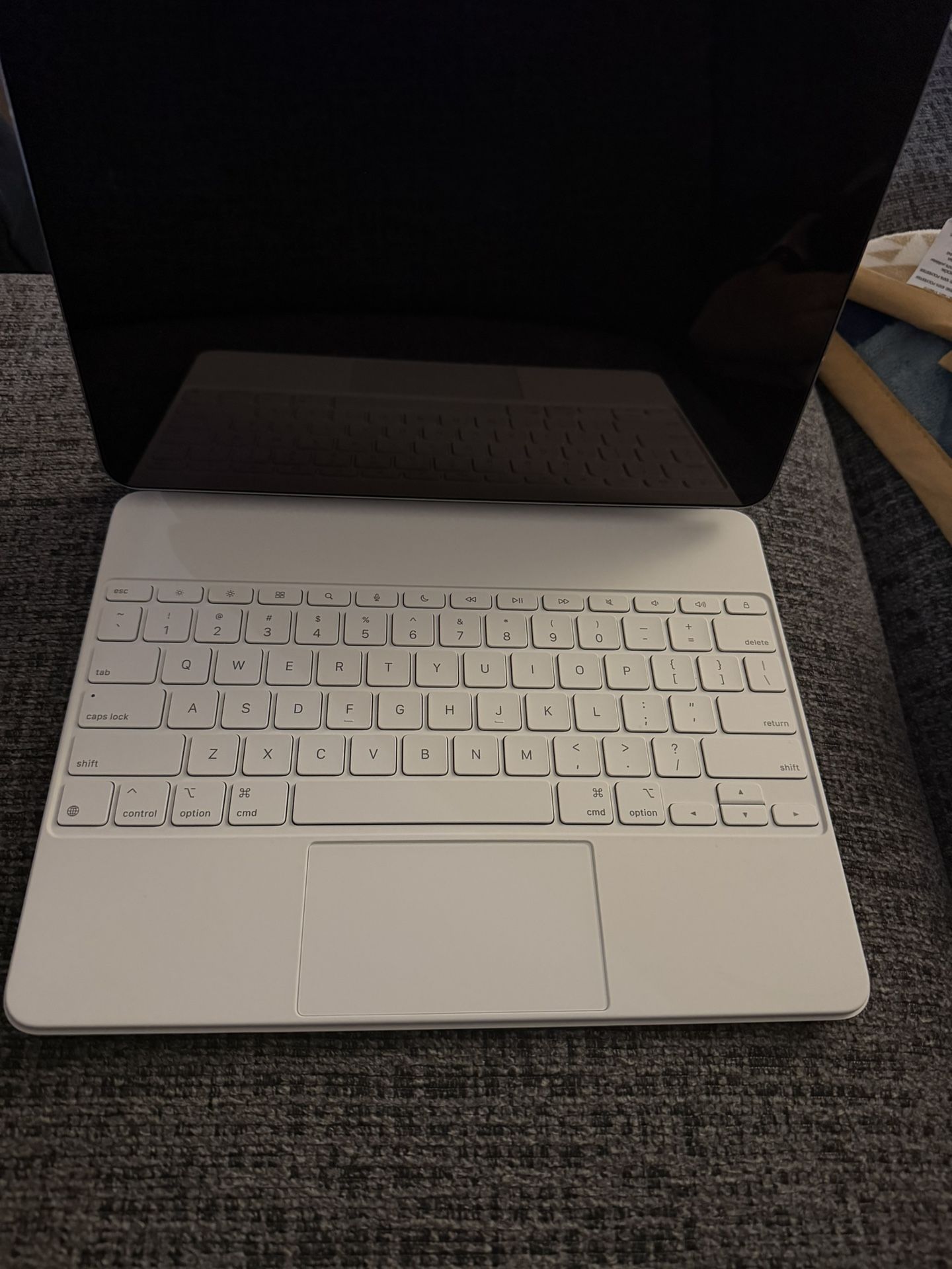 Apple iPad Air M3 13” 256GB Purple Unlocked With Magic Keyboard and Apple Pencil