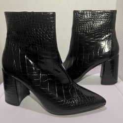 Black Boots