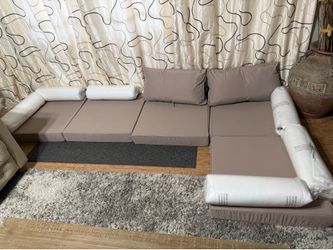 Brand New 13 Pcs Cushion Set only