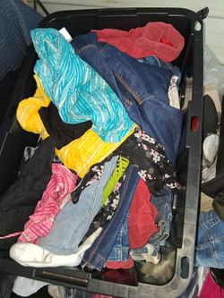 M/l/XL. DRESSES AND CLOTHES