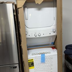 Ge Washer And Dryer Electric Stacked 