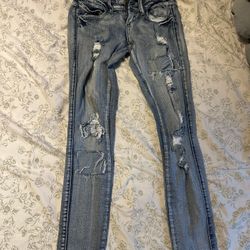 $5 Size 0 Vanilla Star Skinny Jeans 