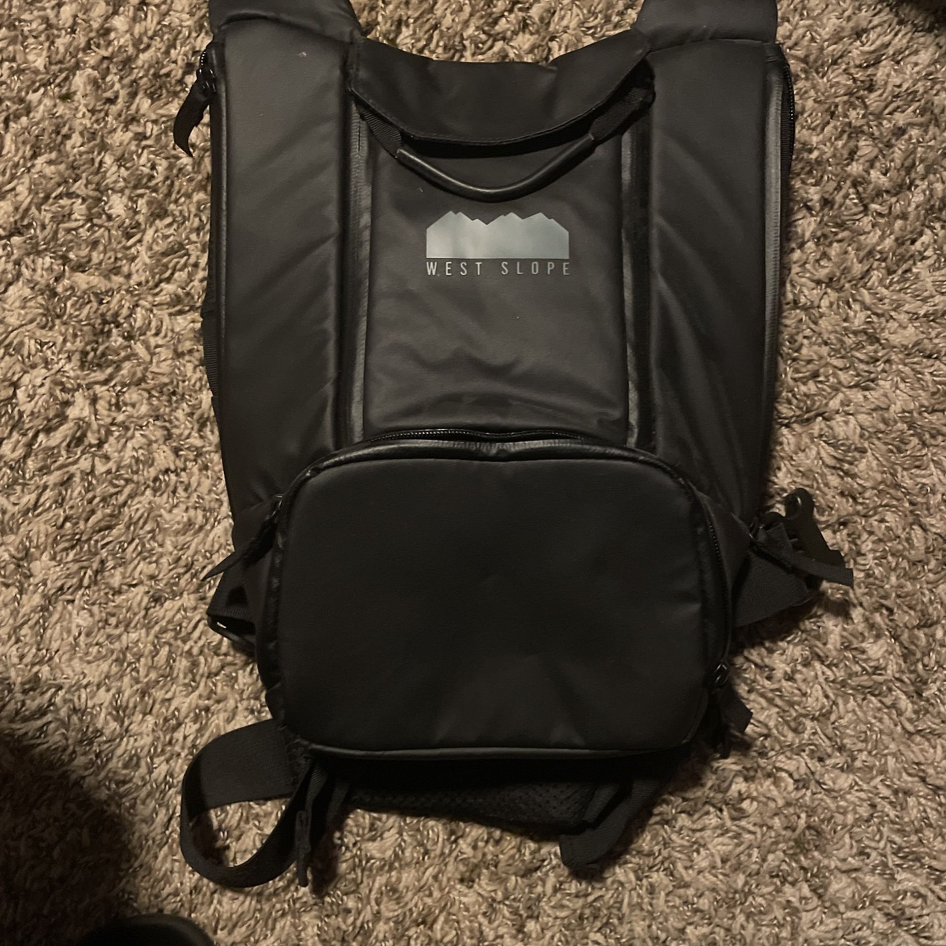 West Slope Chest Bag 