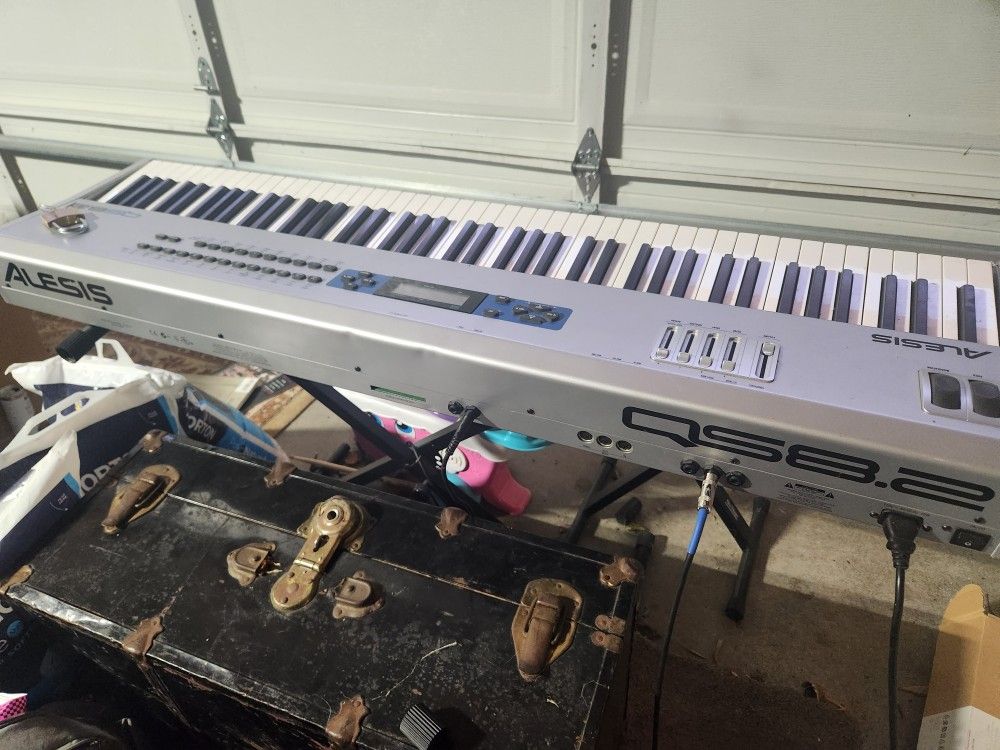 Alesis, QS8.2 Keyboard