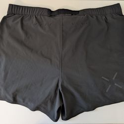 Ten Thousand Distance Short | Men's Medium