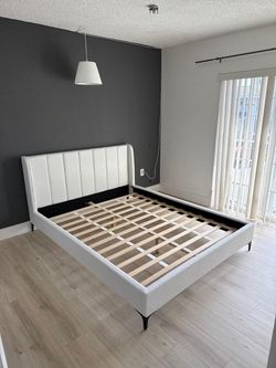 Brand new king bed frame / Delivery available