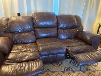 Leather couch with recliner