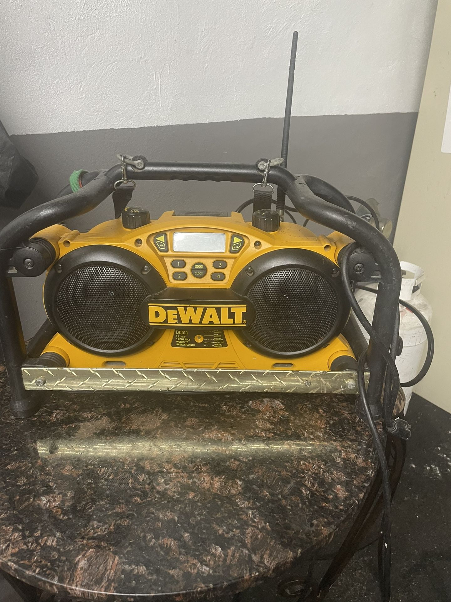 Dewalt Radio