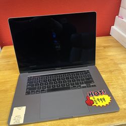 MacBook Pro 16” 2019 Corei7 16gb ram 2tb SSD