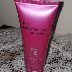 NEW GIVENCHY PARIS VERY IRRESISTIBLE PERFUMED IRIDESCENT BATH GEL 75ML 2.5 OZ