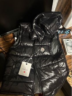 Moncler.   Size : S