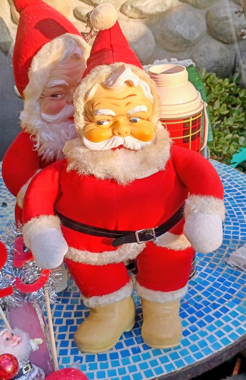 Thousands Of Vintage Christmas Items 