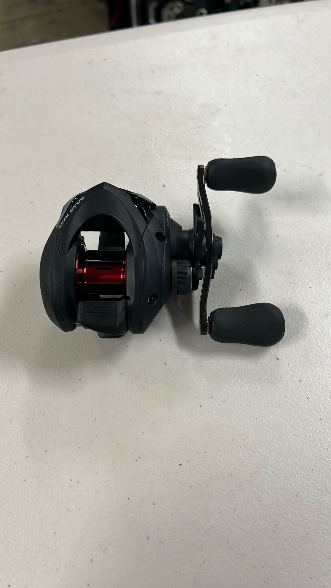 Shimano Bass Rise Bait Casting Fishing Reel