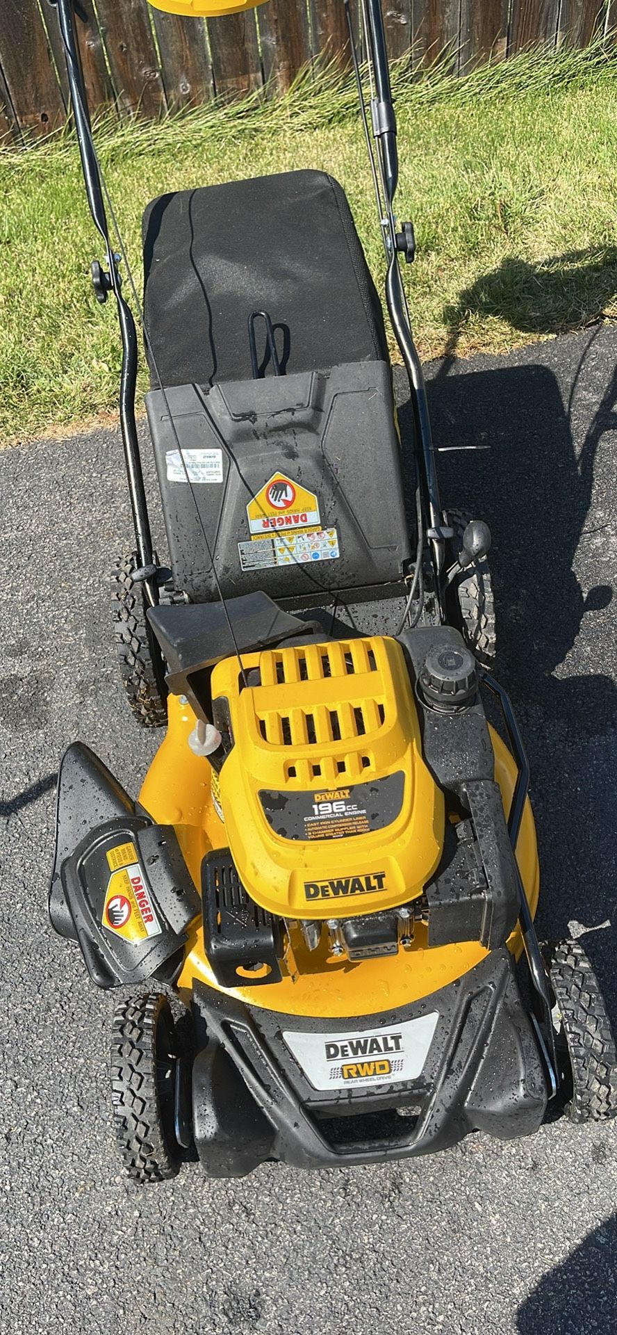 DEWALT E-GOV 21 in. 196cc 3-in-1 Gas Self-Propelled Lawn Mower
