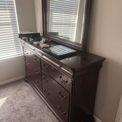 Bedroom Set.