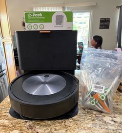 Roomba j7+