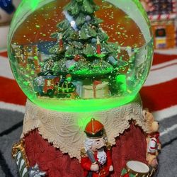 Christmas Ceramic Musical Snow Globe ❄️ 