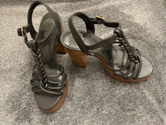 Black wedges